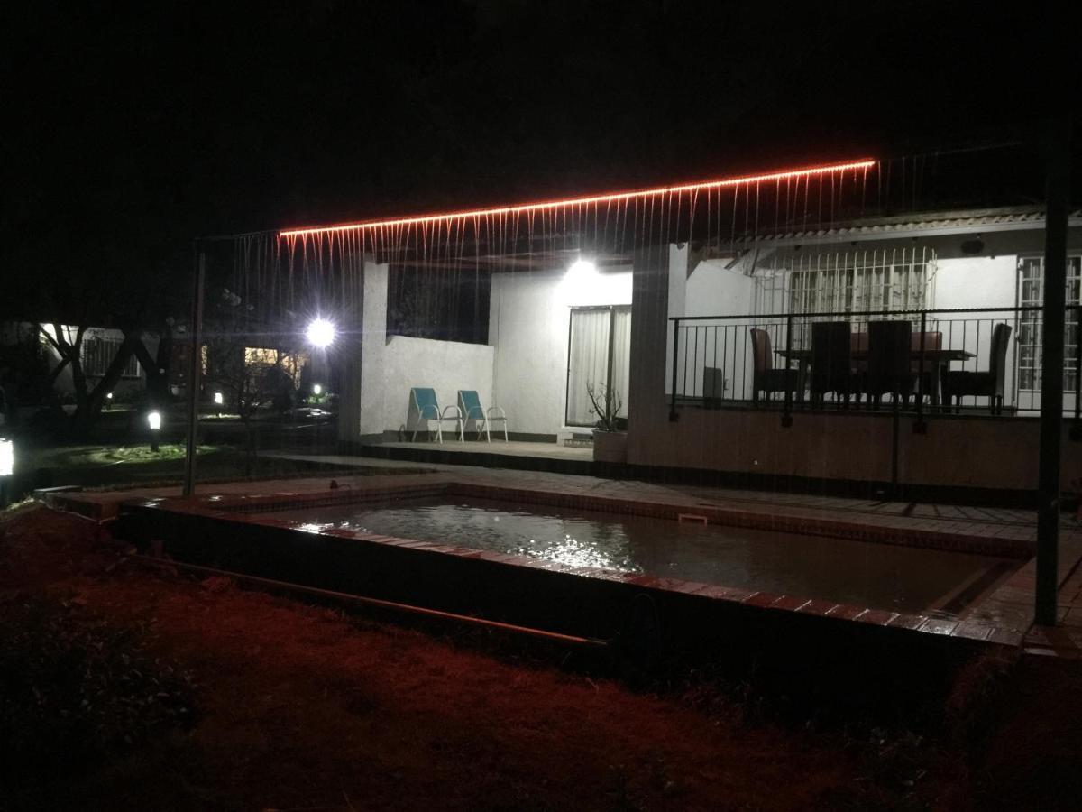 Simbasun Cottages Midrand Luaran gambar