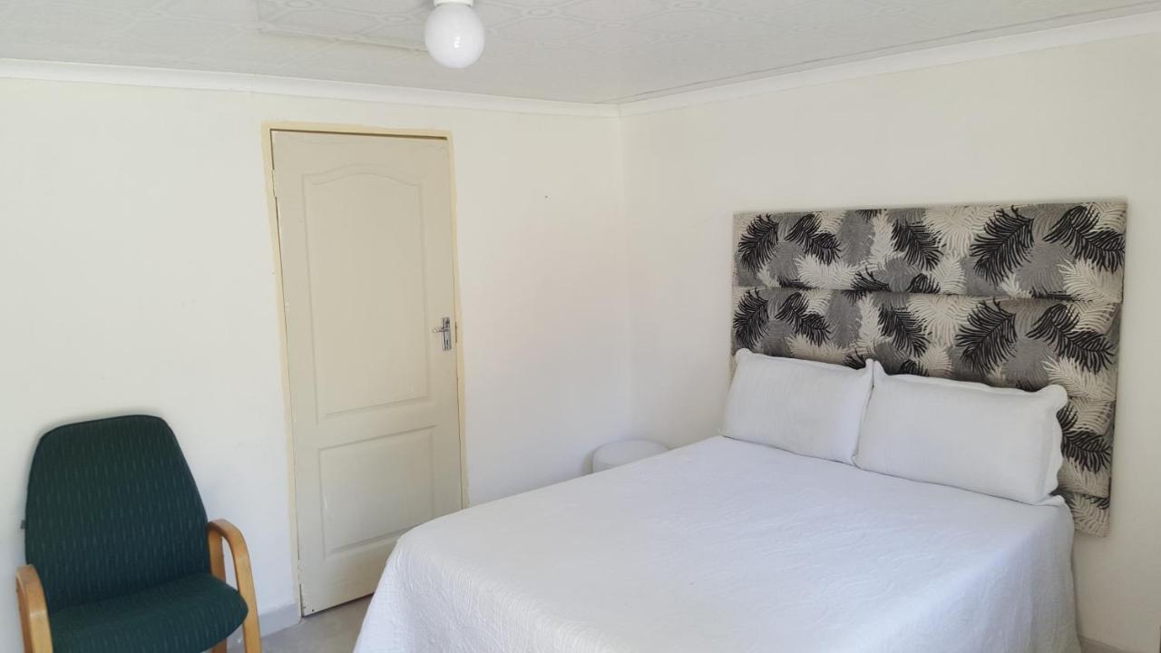 Simbasun Cottages Midrand Luaran gambar