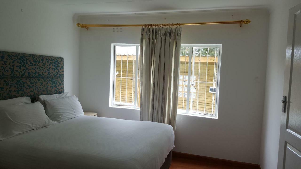 Simbasun Cottages Midrand Luaran gambar