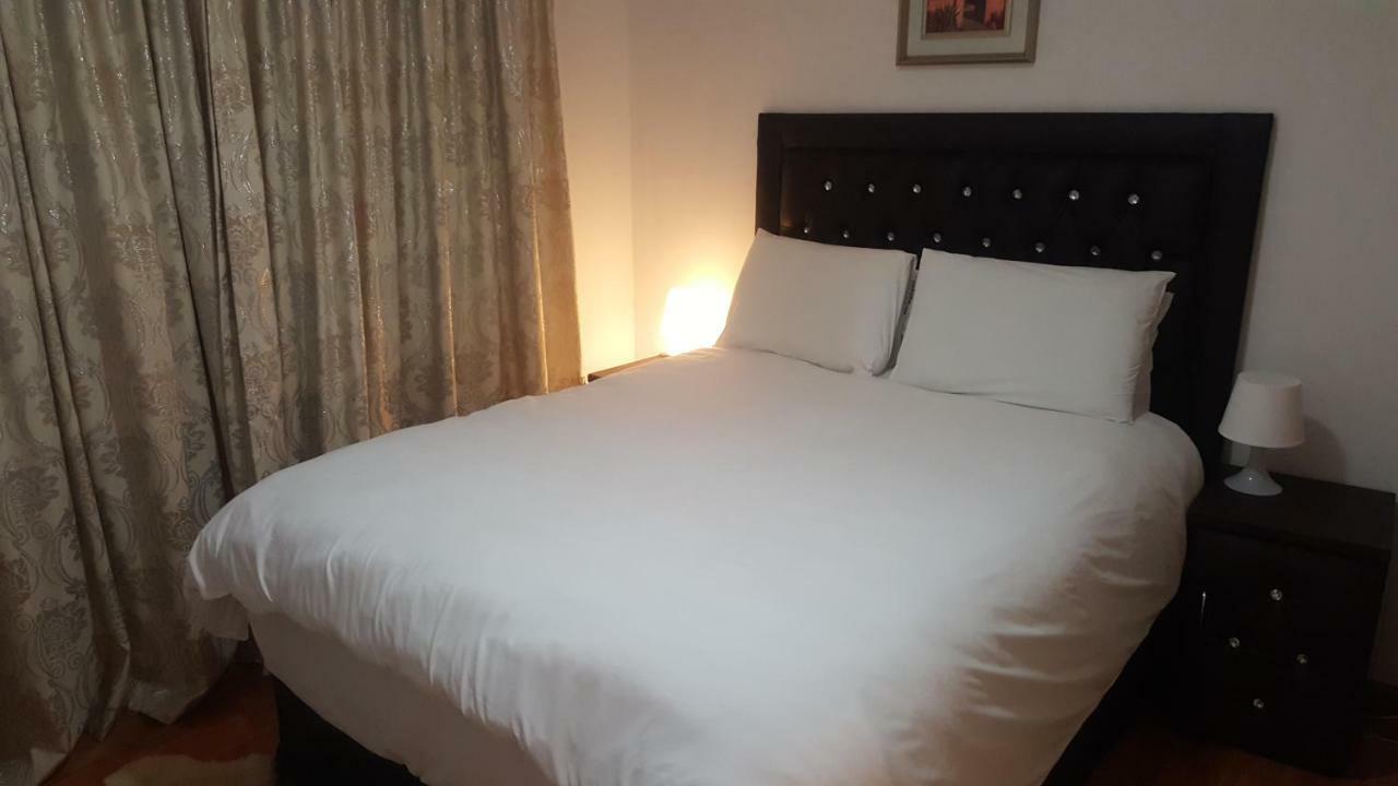 Simbasun Cottages Midrand Luaran gambar