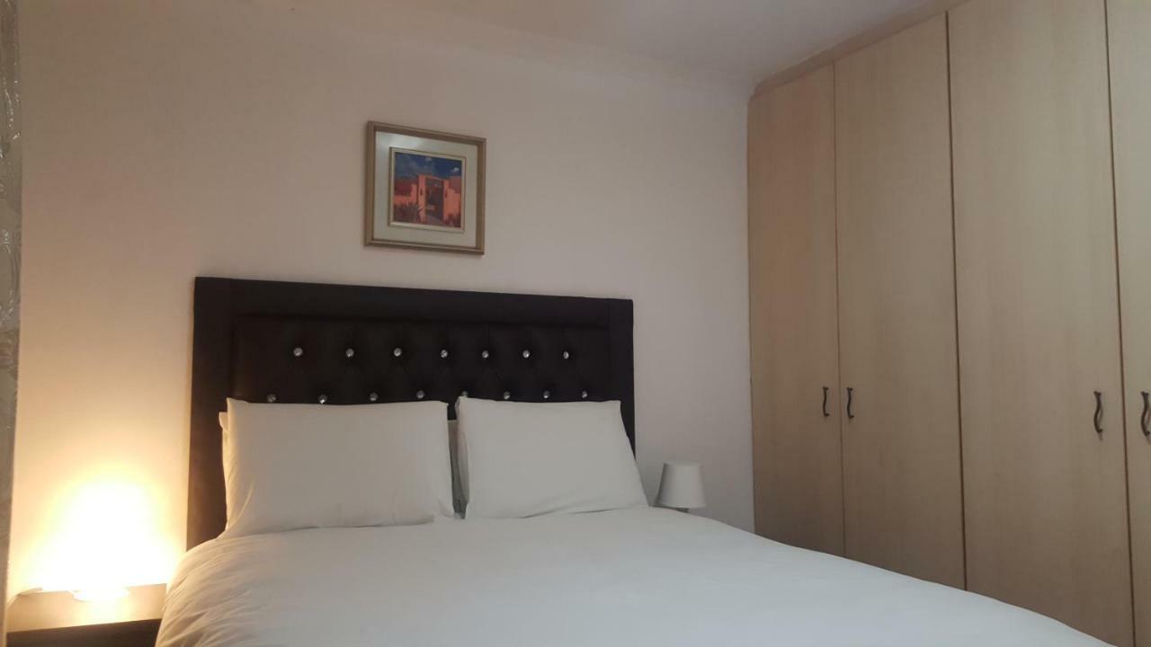 Simbasun Cottages Midrand Luaran gambar