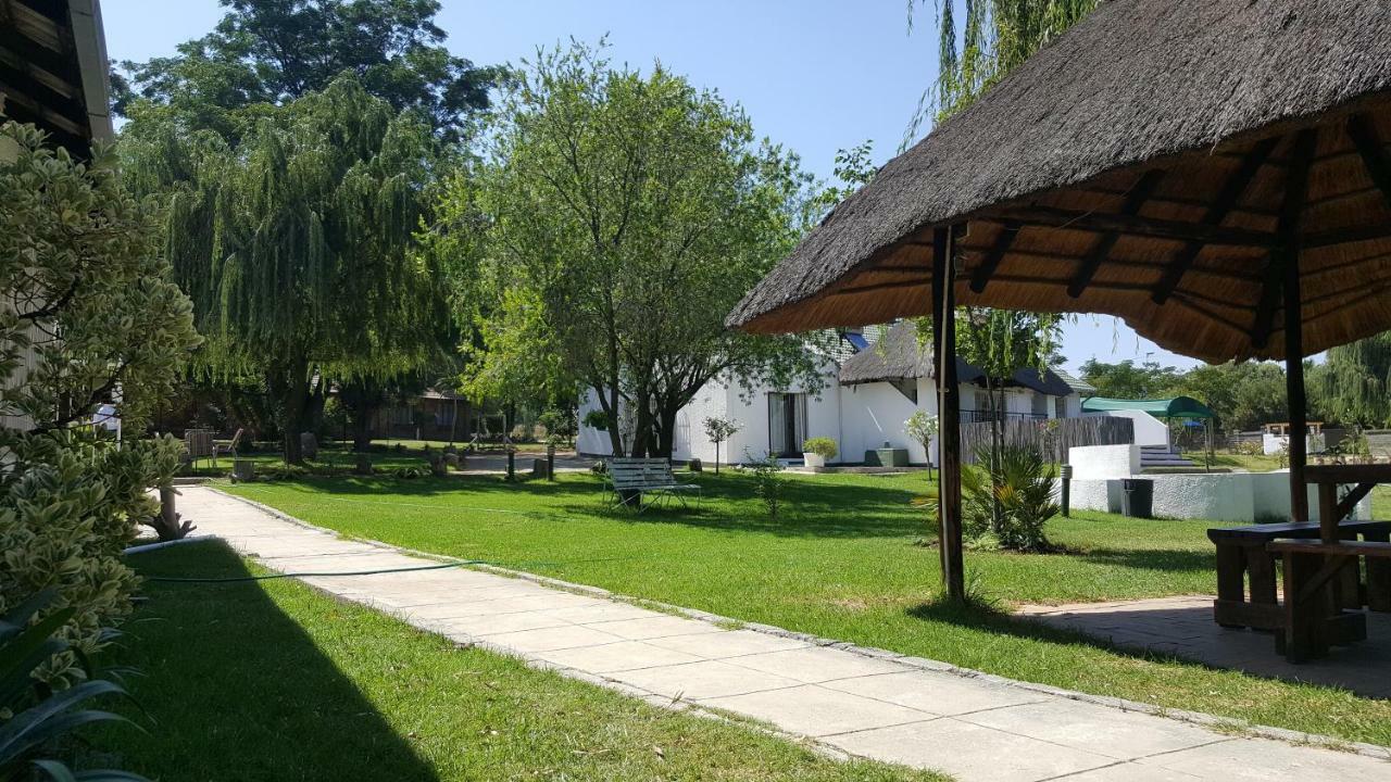 Simbasun Cottages Midrand Luaran gambar